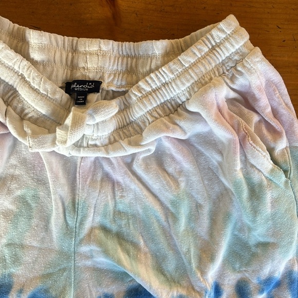 Splendid Lounge Shorts - Picture 2 of 3
